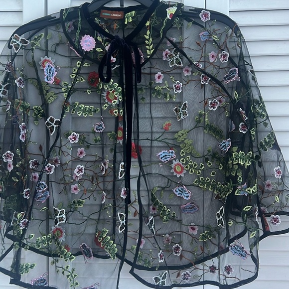 Other - BEAUTIFUL CAPE